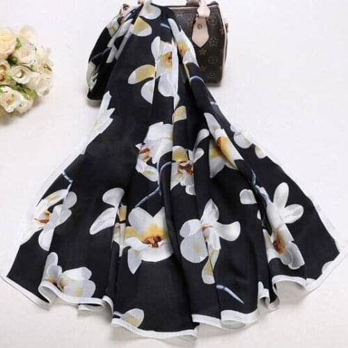 2018 New Arrival Fashion Women Scarf Luxury Brand Butterfly Flower Hijab Silk Shawl Scarfs Foulard Long Scarves Wraps