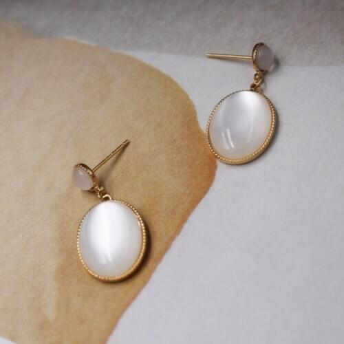 Trendy Light Yellow Gold Color Oval Shape White Cat Eye Stone Stud Earrings for Women Jewelry