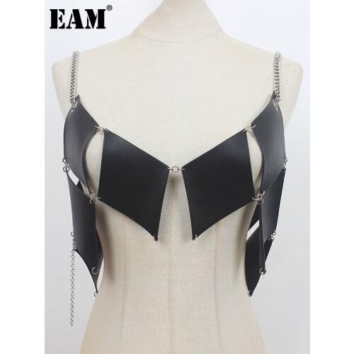 [EAM] Women Loose Fit Black Pu Leather Irregular Short Vest New V-collar Sleeveless Fashion Tide Spring Autumn 2021 1DE2233