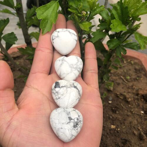 The white turquoise natural crystal energy heals the heart