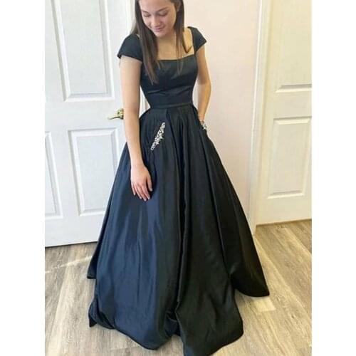 Long Black Mother of the Bride Dresses with Pockets Crystals Beading Cap Sleeve Evening A Line Wedding Party Evening Prom Gowns