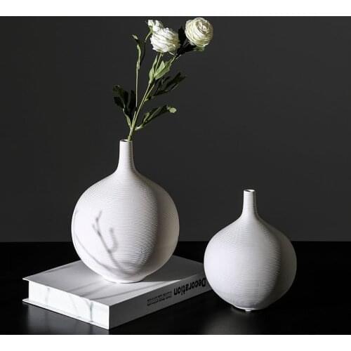 Modern Simplicity Home Decor Handmade Art Ceramic Vase For Living Room Decor Northern Europe Style White Vases Desk Ornament