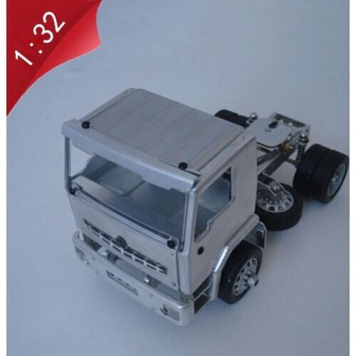1:32 scale alloy diecast 2-axle trailer tractor aluminum truck model for truck container car DIY toy with LED light display toys