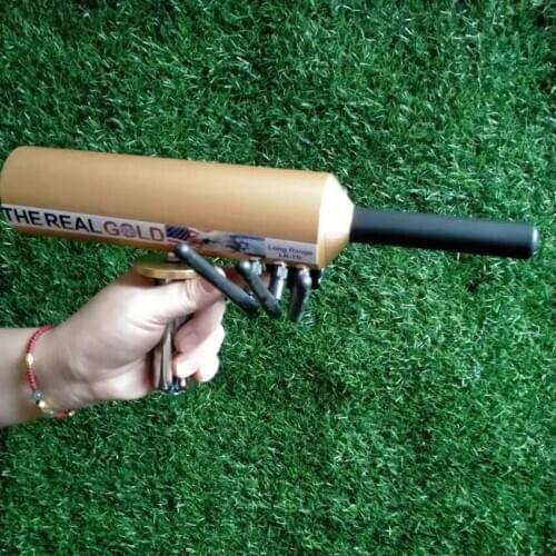 Rocket head aks remote handheld metal detector sweeps the grave to search and locate the target position