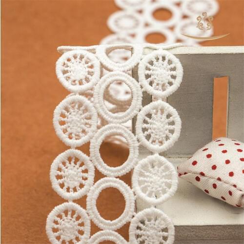 Hight Quality 1Yard Circle Milk silk Soft Embroidery Lace Shoulder Tape For DIY Wedding Dress lace apparel sewing fabric 4cm
