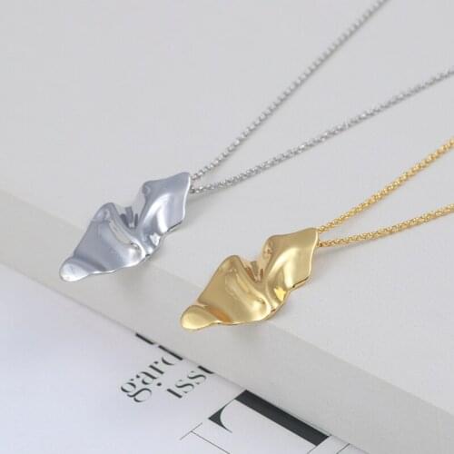 Personality design metal texture geometric smooth wavy diamond long necklace sweater chain women