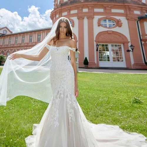 Elegant Boho Lace Wedding Dresses 2021 Country Style Off The Shoulder Short Sleeves Bridal Dresses Beach Wedding Gowns Sweep