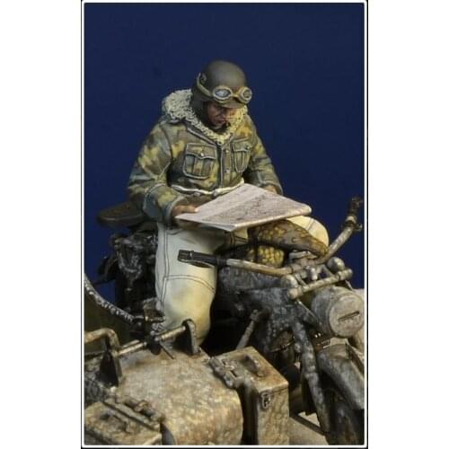1/35 Resin Model Figure GK,There is no motorcycle , no motorcycle accessories , Unassembled and unpainted kit