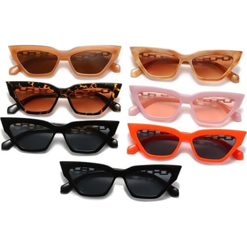 2021 New Chain Legs Sunglasses Cat Eye Women Eyewear Fashion Small Frame Sun Protection Glasses Vintage Brand Design