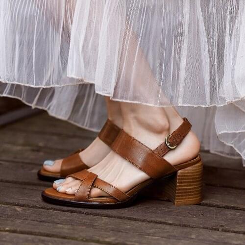 Fashion Summer 2021Vintage Shoes Women 100% Genuine Leather Sandals Thick Heel Round Toes Sandals Ladies Brown/Black Heels 34-40