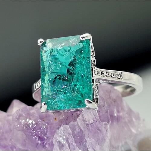 New Style Ice Stone Ring Big Square Grandmother Green Cubic Zirconia Ring Fashion Engagement Jewelry Couple Wedding Diamond Ring