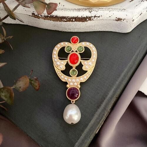 2020 Sale Brooches Antique Baroque Medieval Contracted Temperament Pearl Color Restoring Ancient Ways Treasure Pin Badge Female