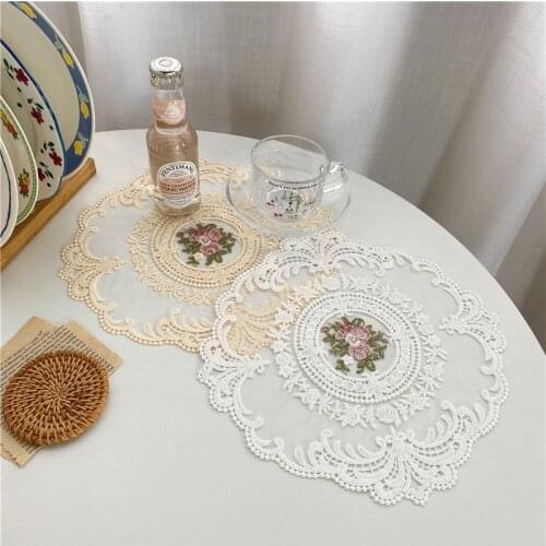 Nordic Lace Placemat Embroidered Table Place Mat Anti-slip Coaster Retro Table Cloth Cover for Wedding Party Anti-scald Cup Pad