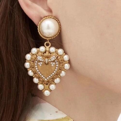 2021 Retro Baroque Pearl Big Love Heart Dangle Earrings Gold Plated Metal Zircon Bow Earring for Women Popular Party Jewelry