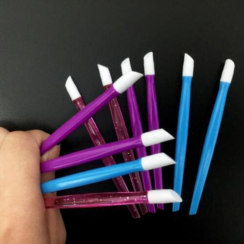 10 pcs Plastic Nail Sticker Push Stick Cuticle Pusher Rubber Head Manicure Nail Art Accessories Tools Random Color 2018 NEW