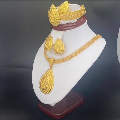 Collares Nigeria Dubai Gold color jewelry sets party for women Bracelet Necklace earrings ring set African bridal wedding gifts