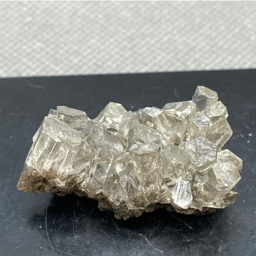 Natural transparent columnar calcite is rare and extinct in China