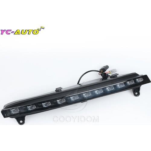 Car 12V LED DRL Daytime Running Lights Daylight Fog light with yellow turn Signal lights For Audi Q7 2006 2007 2008 2009