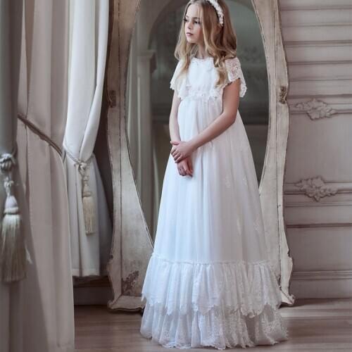Chic Flower Girl Dresses For Wedding Lace Appliques A Line Kids Pageant Gowns Short Sleeves First Communion Dress
