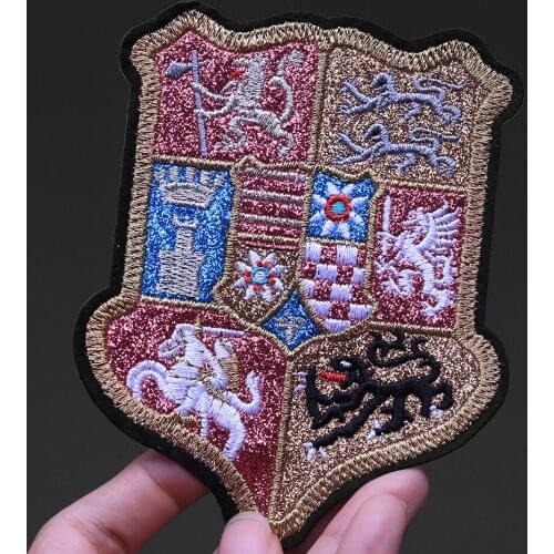 1PCS Fashion Glittering Badge Patches Cap Shoe Iron On Embroidered Appliques DIY Apparel Accessories Patch For Badges