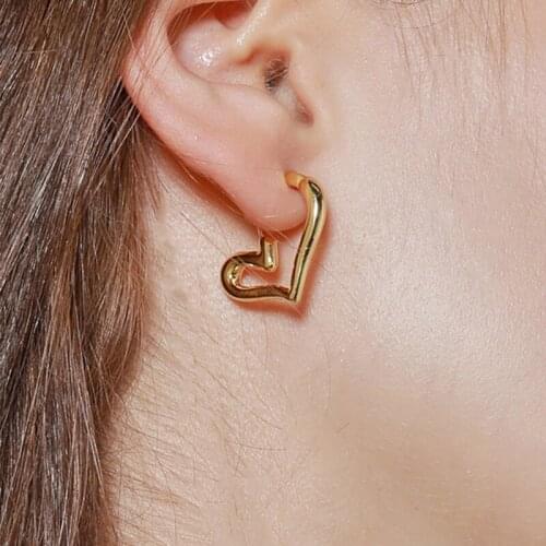 WTLTC Fashion Design Heart Hoop Earrings for Women Minimal Love Charms Earrings Hoops Simple Metal Big Earrings 2.2cm*2.4cm