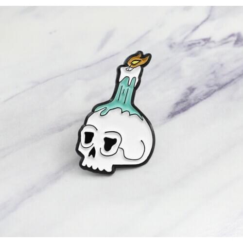 Creative skull candle brooch cartoon green blue skull hell fire candle flame burning badge clothes lapel friend jewelry
