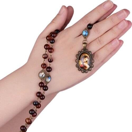Religious Catholic Agate Rosary Bead Necklace Virgin Mary Center Pendant Necklace for Women The Seven Sorrows Prayer Jewelry