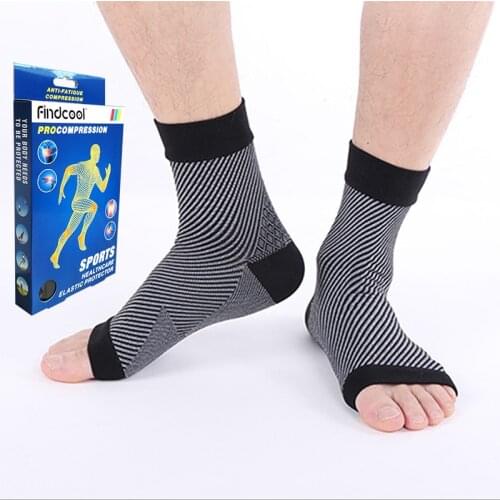 Compression Foot Sleeves Plantar Fasciitis Socks for Women Arch Support Increases Cirulation Relieve Pain Eases Swelling 8810B