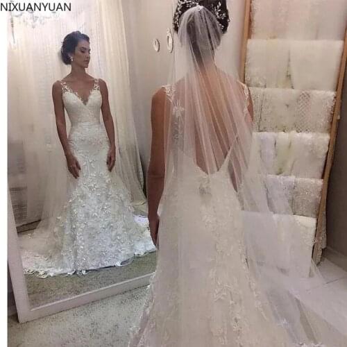 2021 Elegant Appliqued Lace Wedding Dress Mermaid V-neck Zipper Back Wedding Gown Vestido De Novia