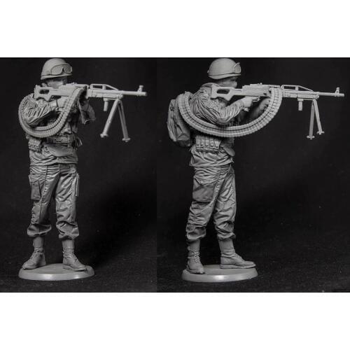 1/16 120mm Russian stand in modern toy Resin Model Miniature Kit unassembly Unpainted