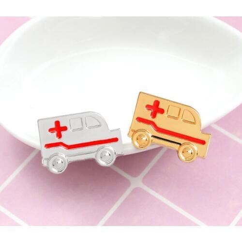 Cartoon ambulance red cross brooch means life is precious creative medical jewelry nurse doctor gift jewelry