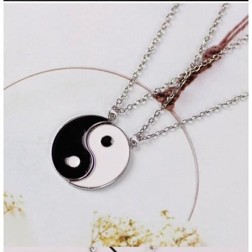 Youyoubaishu Vintage Necklaces