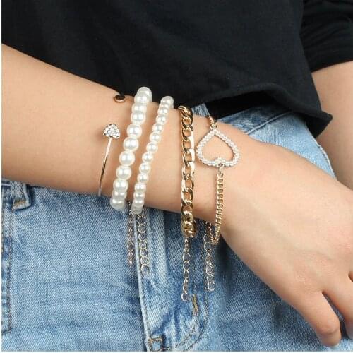 Fashion imitation pearl bracelet womens sweet heart-shaped multi-layer golden luxury bracelet jewelry gift wholesale 2021