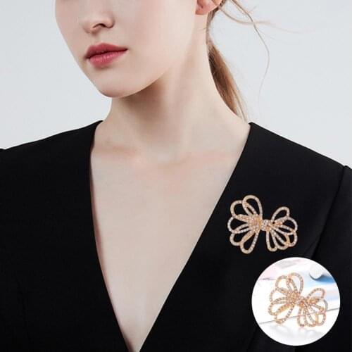 Portable Vintage Brooch Creative Clothes Accessories Vintage Faux Pearls Rhinestone Inlaid Badges Pin Birthday Gift Decor