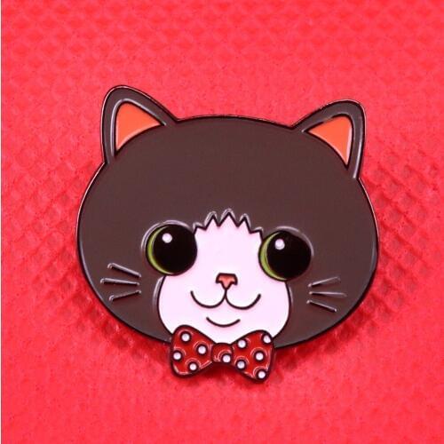 Bow tie cat enamel pin dapper kitty brooch cute pins animal badge women jewelry sweet Valentine gift