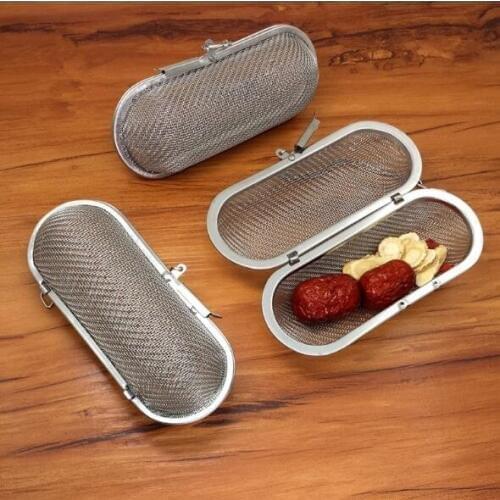 1PC Silver Tea Strainer Reusable Stainless Mesh Herbal Ball Tea Spice Teakettle Locking Tea Filter Infuser Spice PD 003