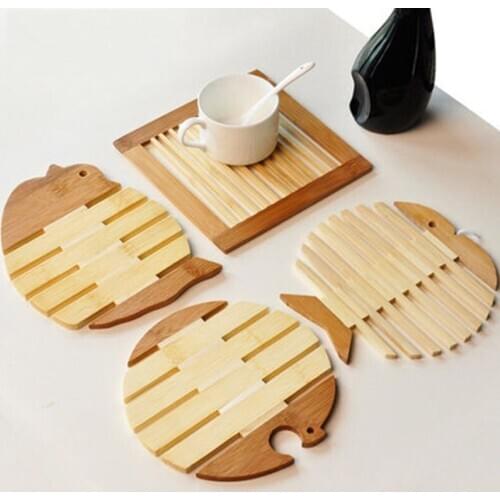 HXCOCLS 2PCS Set Kitchen mat wooden cartoon Table Mats Decorative Placemats Small Gift drink cup mat