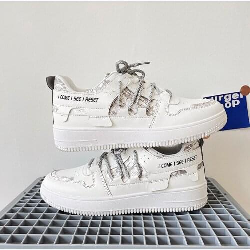 LALA IKAI Walking Shoes