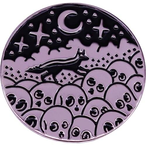 Skull Pile Under Moonlight pins Mass Grave Skulls Brooch Halloween Horror Spooky Vibes Decor