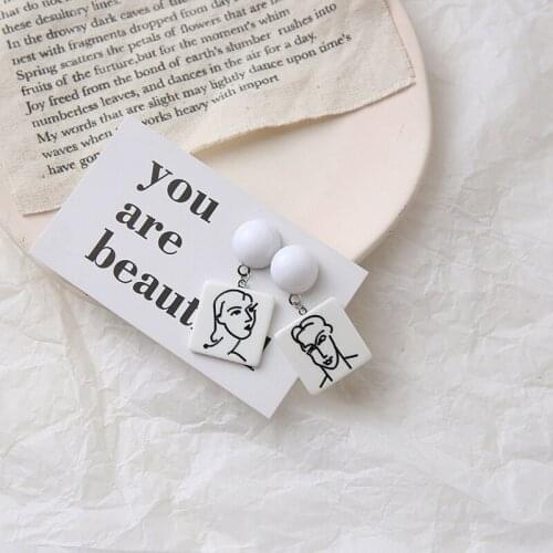 Asymmetric Carved Abstract Men Women Figure White Geometric Acrylic Earrings For Girl Womens Korean Geometric Face Earring