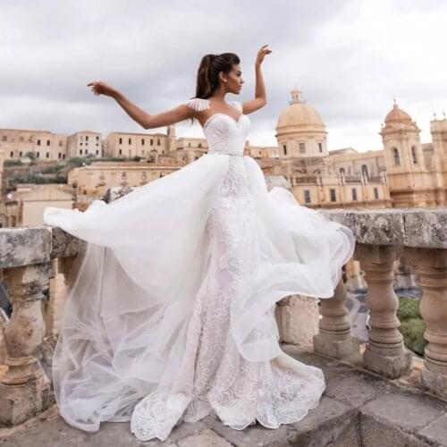 Jark Tozr Wedding Dresses With A Train