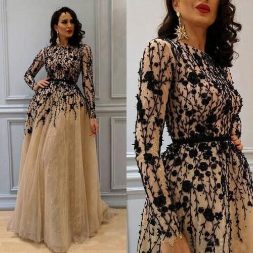 New Arrival Long sleeve evening dresses 2020 Champagne Lace Evening gowns Black Crystals Beading Formal dress Party abendkleider