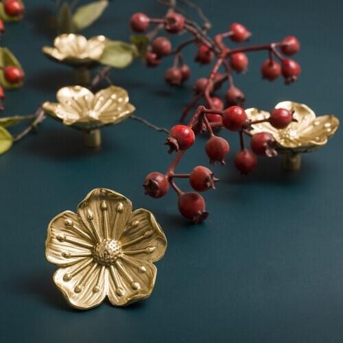 Pure copper handle American retro light luxury drawer cupboard wardrobe door pure brass gold single hole flower handle