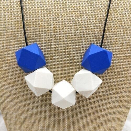 Female Jewelry Necklaces Large Beaded Necklaces Retail