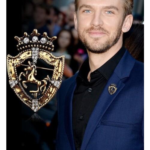 New Arrival Vintage Rhinestone Crown Prancing Brooch for Mens Suit Corsage Horse Lapel Pin Badge Clothing & Accessories