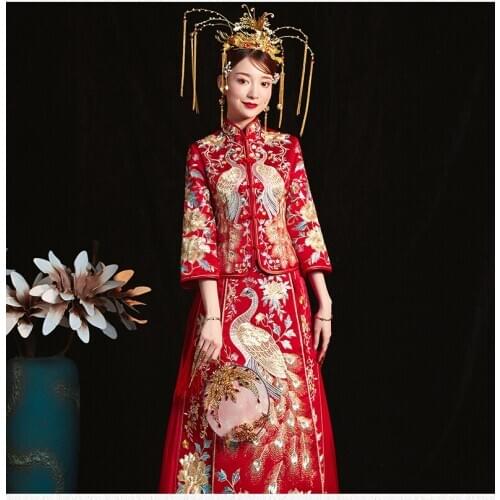 Brides Wedding toast dress Traditional Cheongsam Red Peacock Pleated Xiuhe Dress Oriental Wedding Clothing For Oversea Chinese