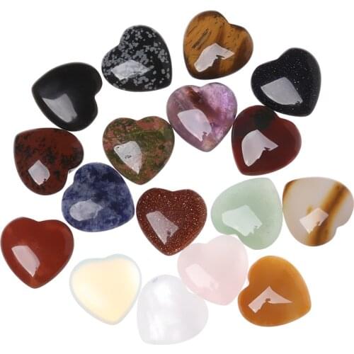 Love Heart Shaped Stone Handmade Jewelry Reiki Minerals Love Healing Crystal Gemstone Natural Rose Quartz Crystals Love Gift