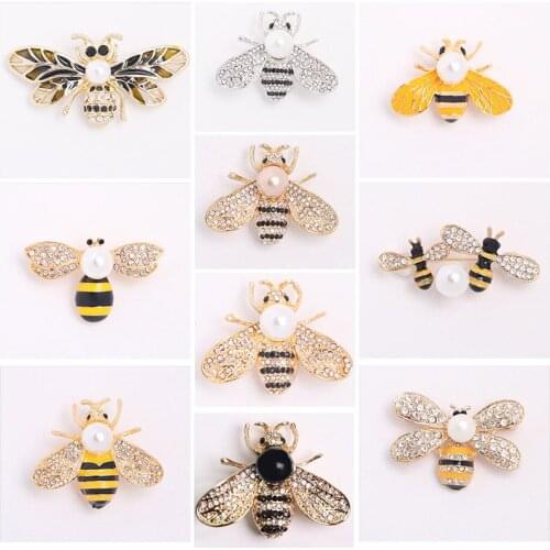 Bee Brooch Pins Light Proof Pearl Diamond Brooch Women Enamel Crystal Insect Pin Large Safety Pin Women Brooch
