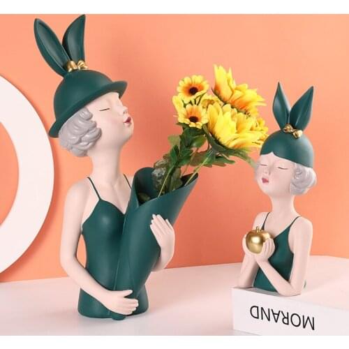 9/14 Inch Resin Bouquets for Girls' Decorations,Porch Crafts,Housewarming Birthday Girl Gifts,Girl-shaped Vases