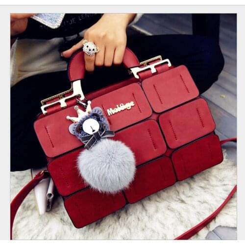 New fashion Korean stitching with a hair ball handbag ladies shoulder Messenger designer bag famous brand women bags 2019